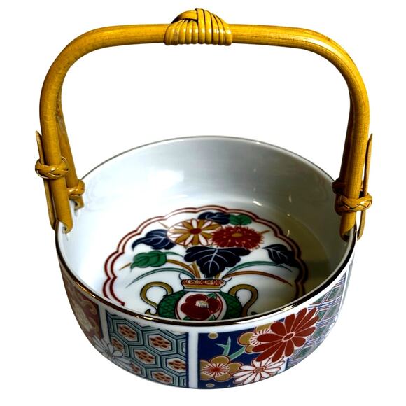 Arita Imari Fan Gilded Edge Candy Dish Japan Urn Flowers Design Bamboo Handle - Picture 1 of 4